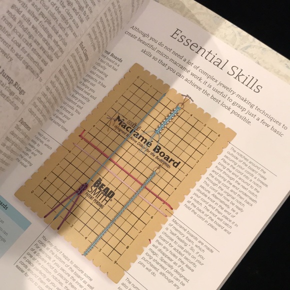 Brand new Barnes & Noble Micro Macrame Book - Picture 10 of 10